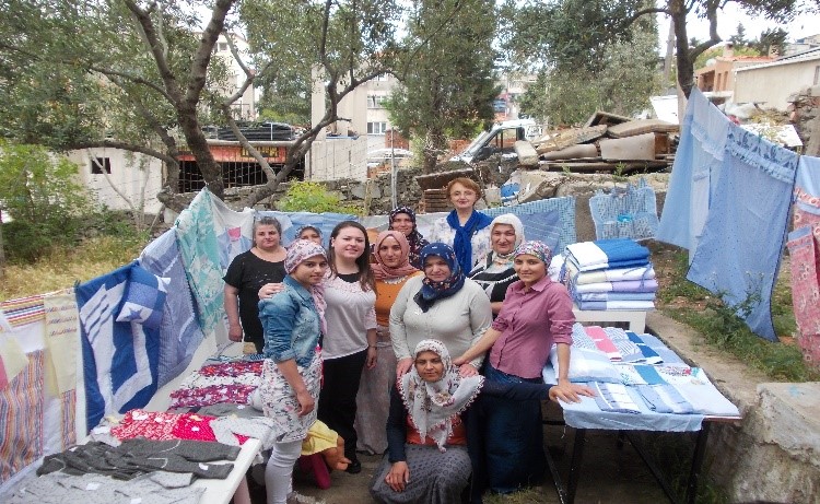 Organik Bebek Odası Ve Giyimi Yapımı Ve Pazarlanması İle Dezavantajlı Gruplara Sürdürülebilir Gelir Kazandırılması Projesi 2015